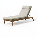 Chaise longue de jardin 200 x 70 cm en résine tressée beige avec structure en bois dossier réglable